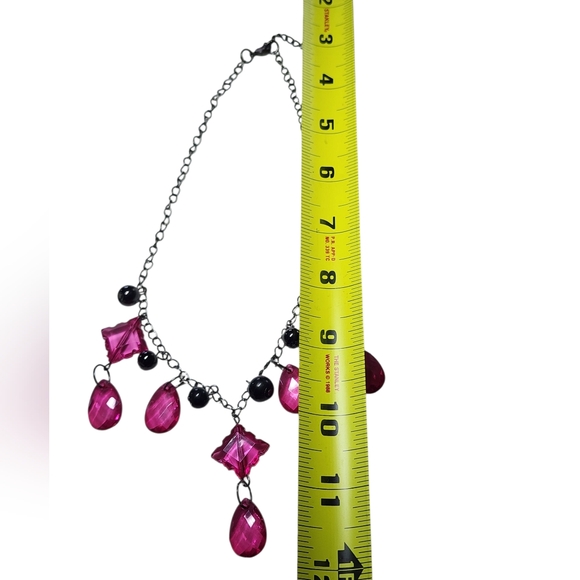 hot pink & black Teardrop statement necklace - Picture 8 of 11